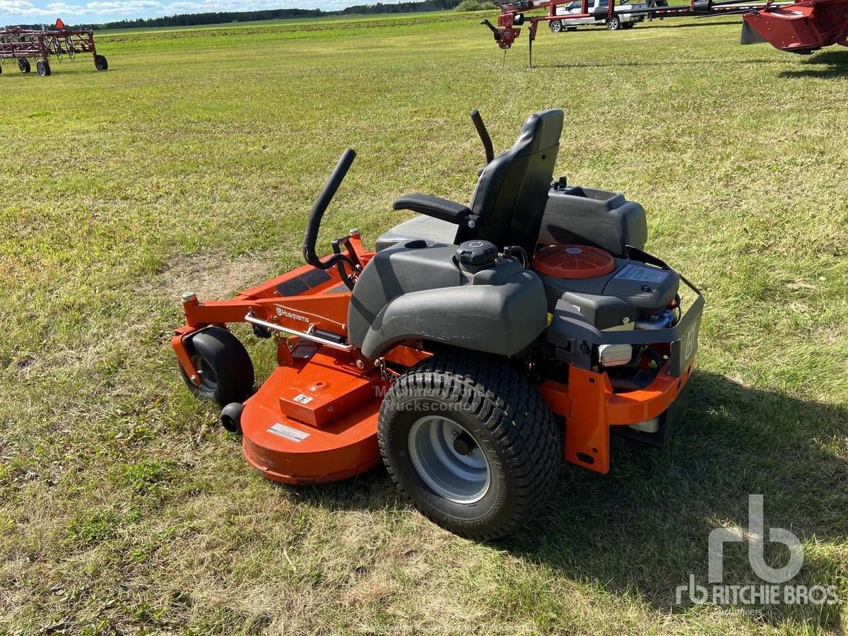 Husqvarna MZ61 Zero-Turn - Photo 2