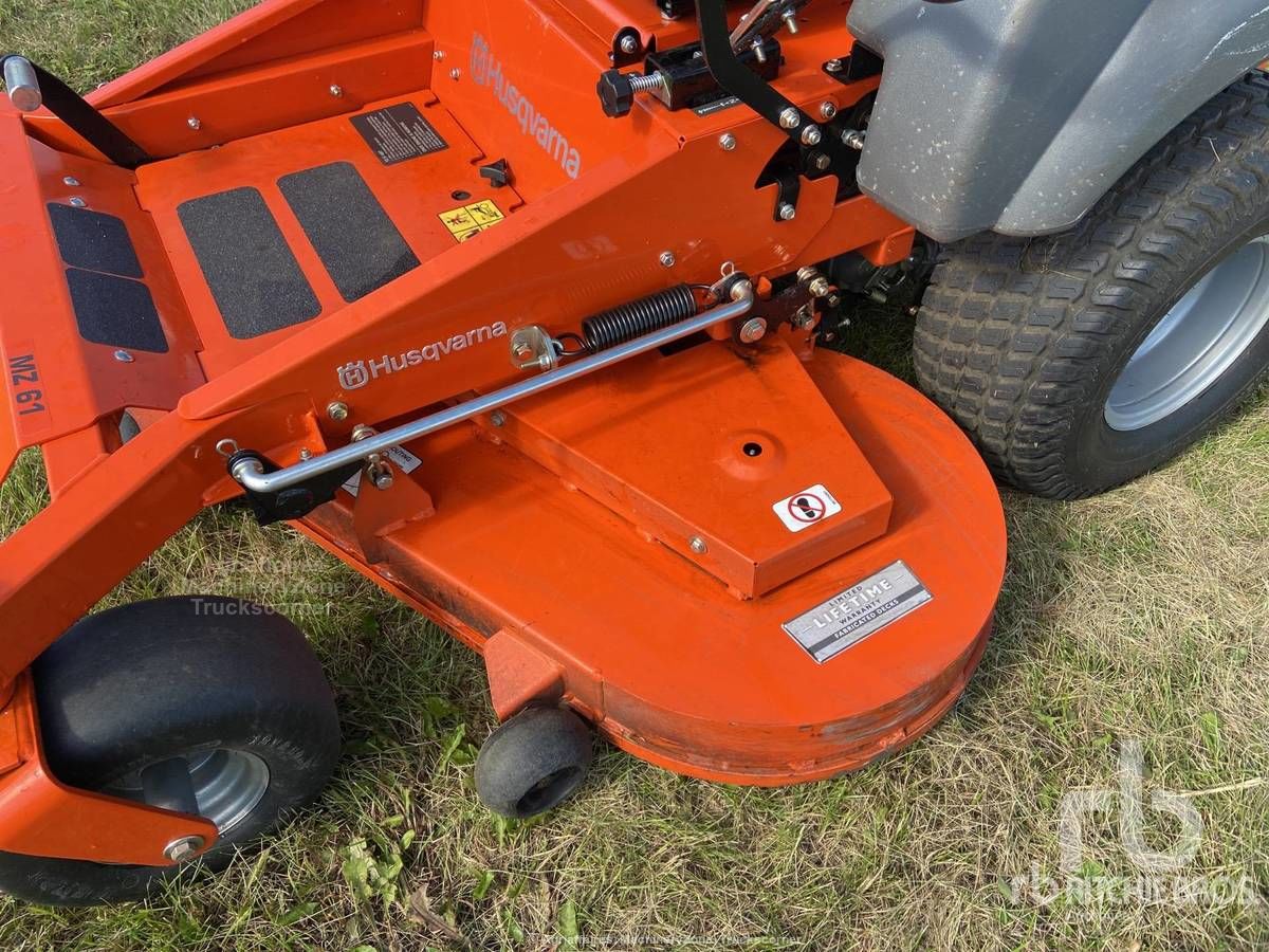 Husqvarna MZ61 Zero-Turn - Photo 8