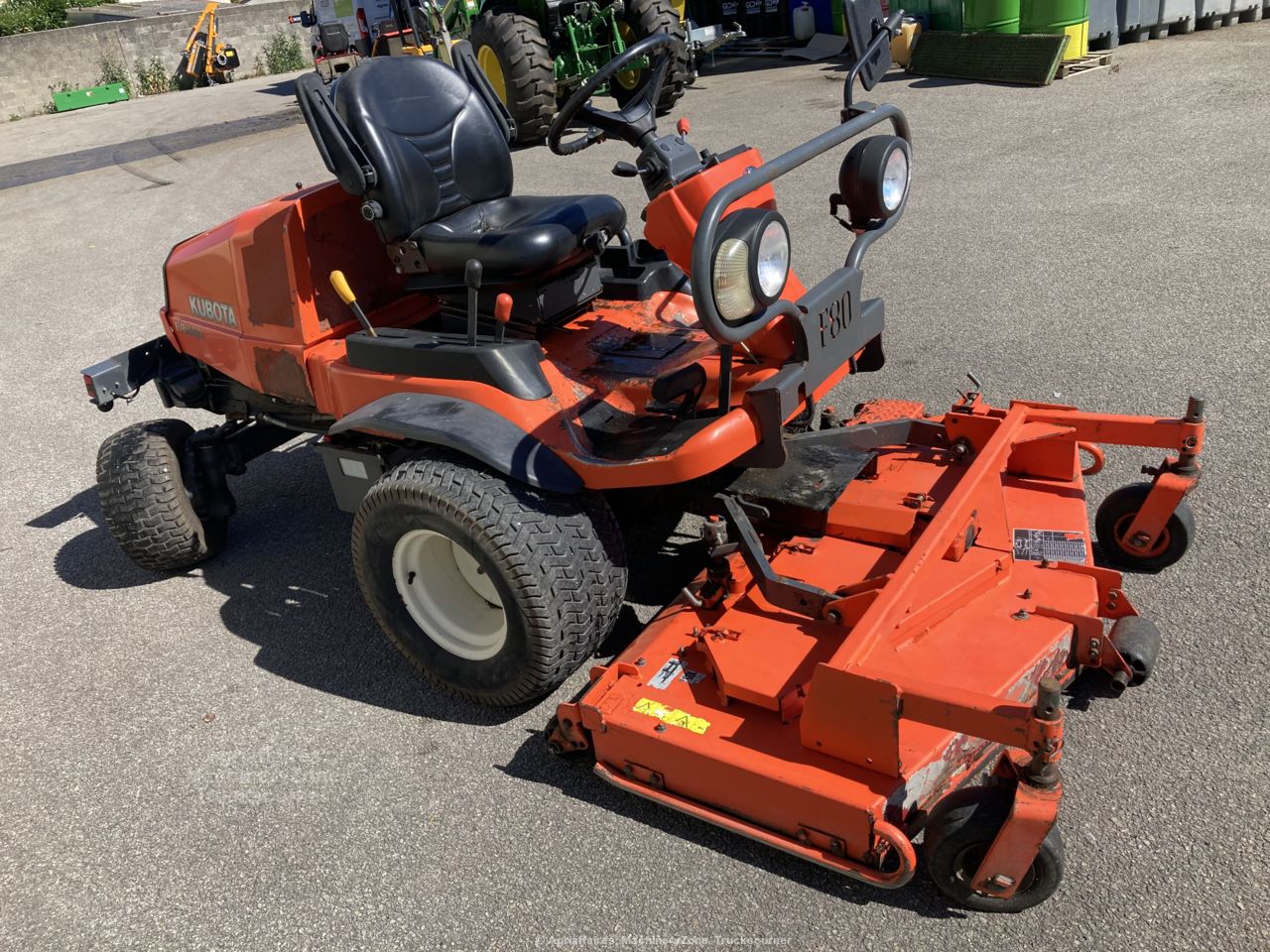Kubota F2880