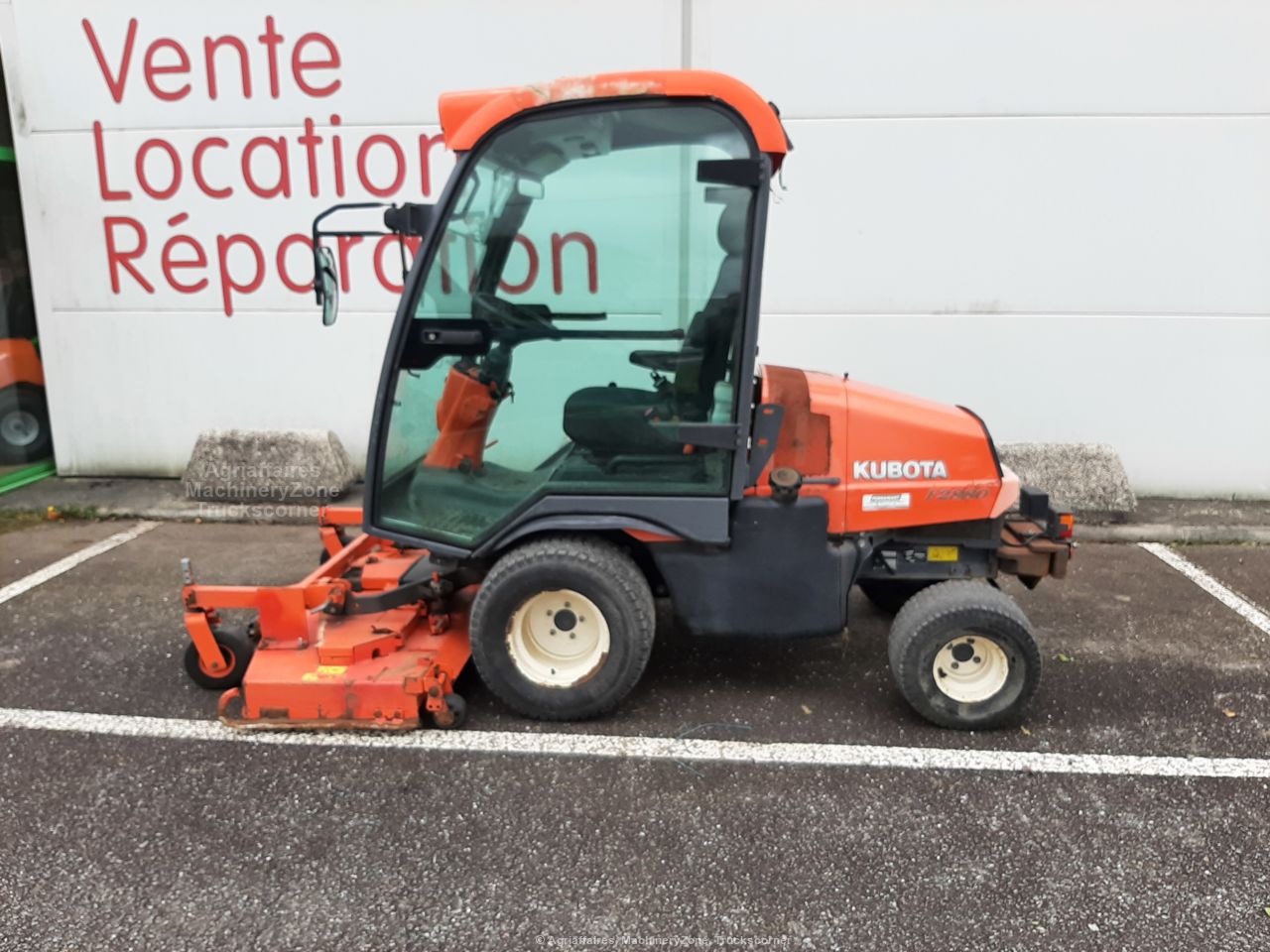 Kubota F 2880