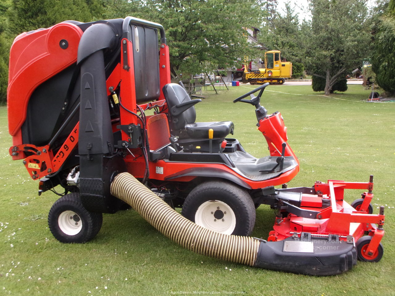 Kubota F2880 - Photo 2