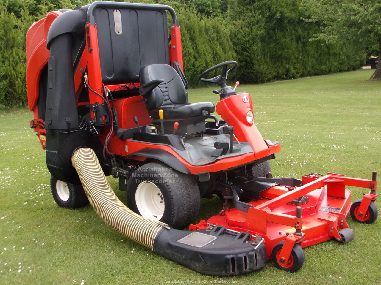 Kubota F2880 - Photo 3