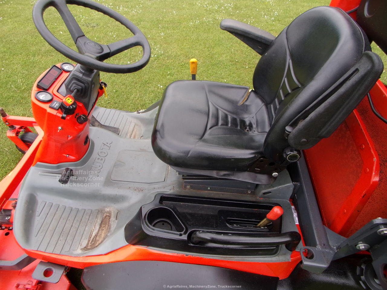 Kubota F2880 - Photo 6